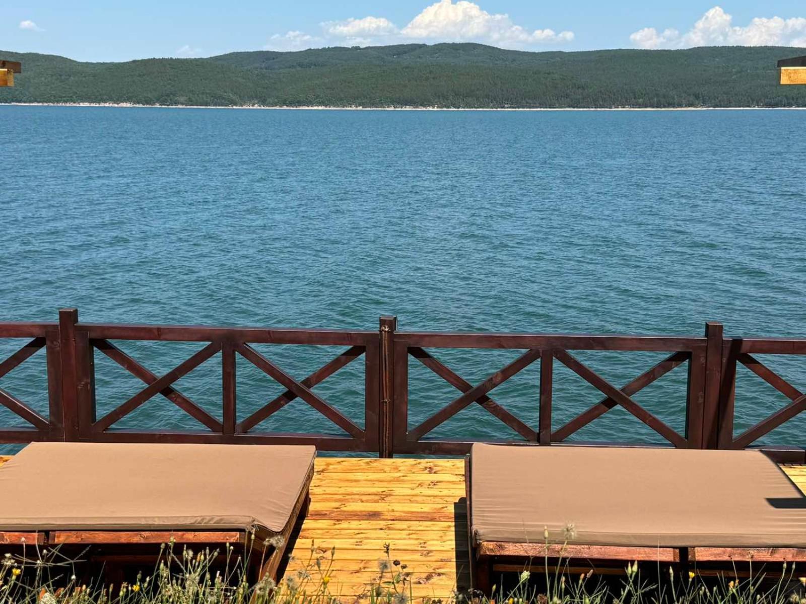 Villa Iskar Lake Residence By Bookvillabg Shtarkelovo Gnezdo Екстериор снимка