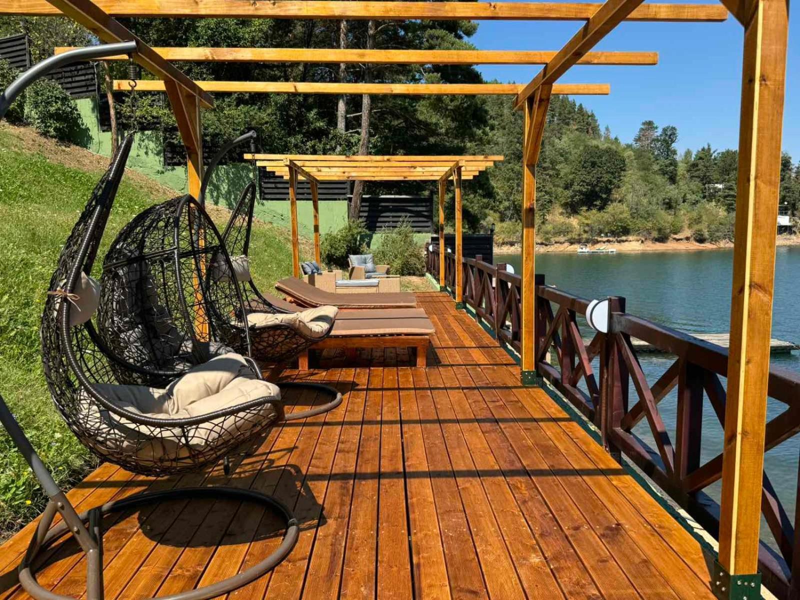 Villa Iskar Lake Residence By Bookvillabg Shtarkelovo Gnezdo Екстериор снимка